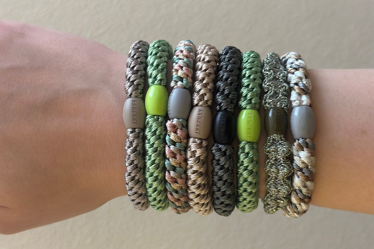 rottmann-ruether_friseur-muenster_artikel-kknekki-haargummis-arm